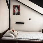 Hostel Brix *